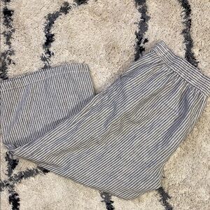 Max Studio Blue and White Wide Leg Pants fits like medium